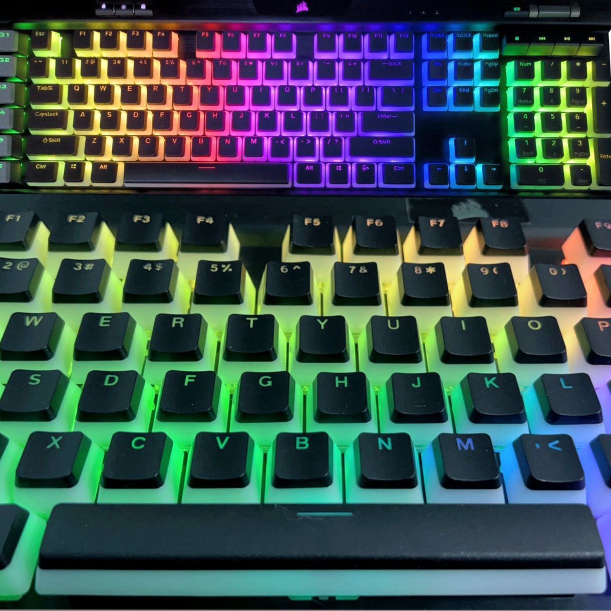 Translucent Corsair Pudding Ke – Gaming Keyboard Corsair Bewertung und Preis