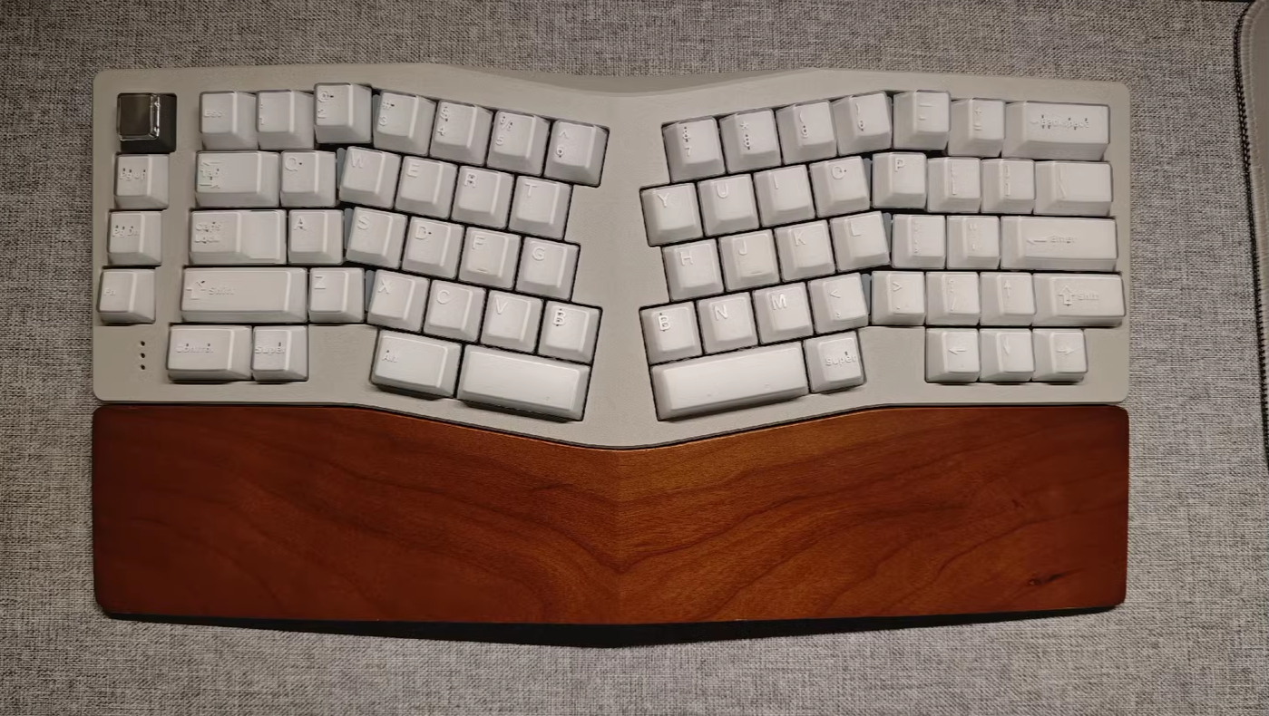 Neo Ergo Palm Rest CustomWoode – Gaming Keyboard Hand Bewertung und Preis